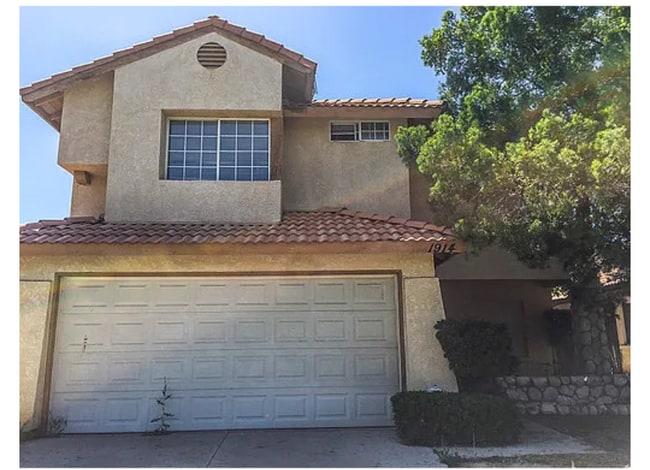 property at 1914 Driftwood Ct