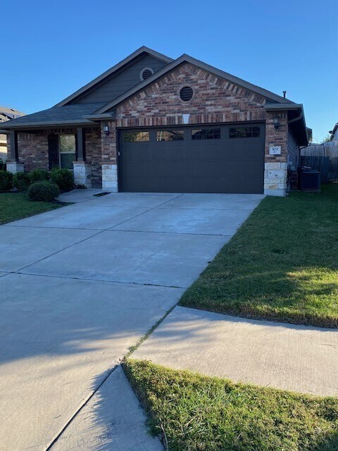 109 Palestine Cove in Hutto, TX - Building Photo