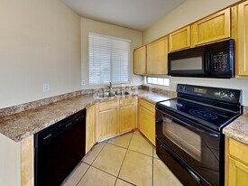 1505 S 113th Dr in Avondale, AZ - Foto de edificio - Building Photo