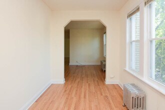 2600 N Kimball Ave in Chicago, IL - Building Photo - Building Photo