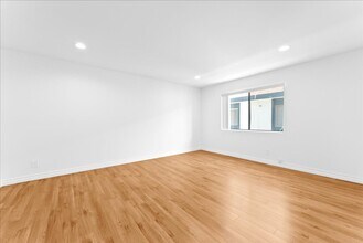 448 W Windsor Rd in Glendale, CA - Building Photo - Building Photo