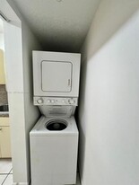 516 NW 114th Ave in Miami, FL - Building Photo