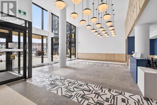4878 Powers Common in Burlington, ON - Building Photo