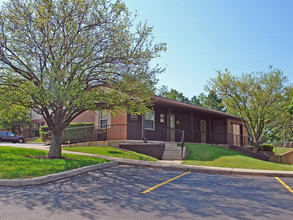 Mountaingate Apartments in Dayton, OH - Building Photo - Building Photo