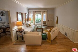 9976 Durant Dr in Beverly Hills, CA - Building Photo - Building Photo
