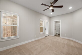 5725 Darling St in Houston, TX - Building Photo - Building Photo