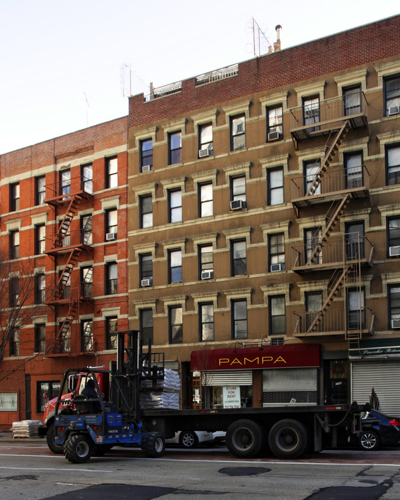 1750 First Ave in New York, NY - Foto de edificio