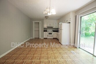210 Creekwood Ln in Riverdale, GA - Building Photo - Building Photo
