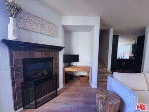 3623 Medici Ln in Inglewood, CA - Building Photo - Building Photo