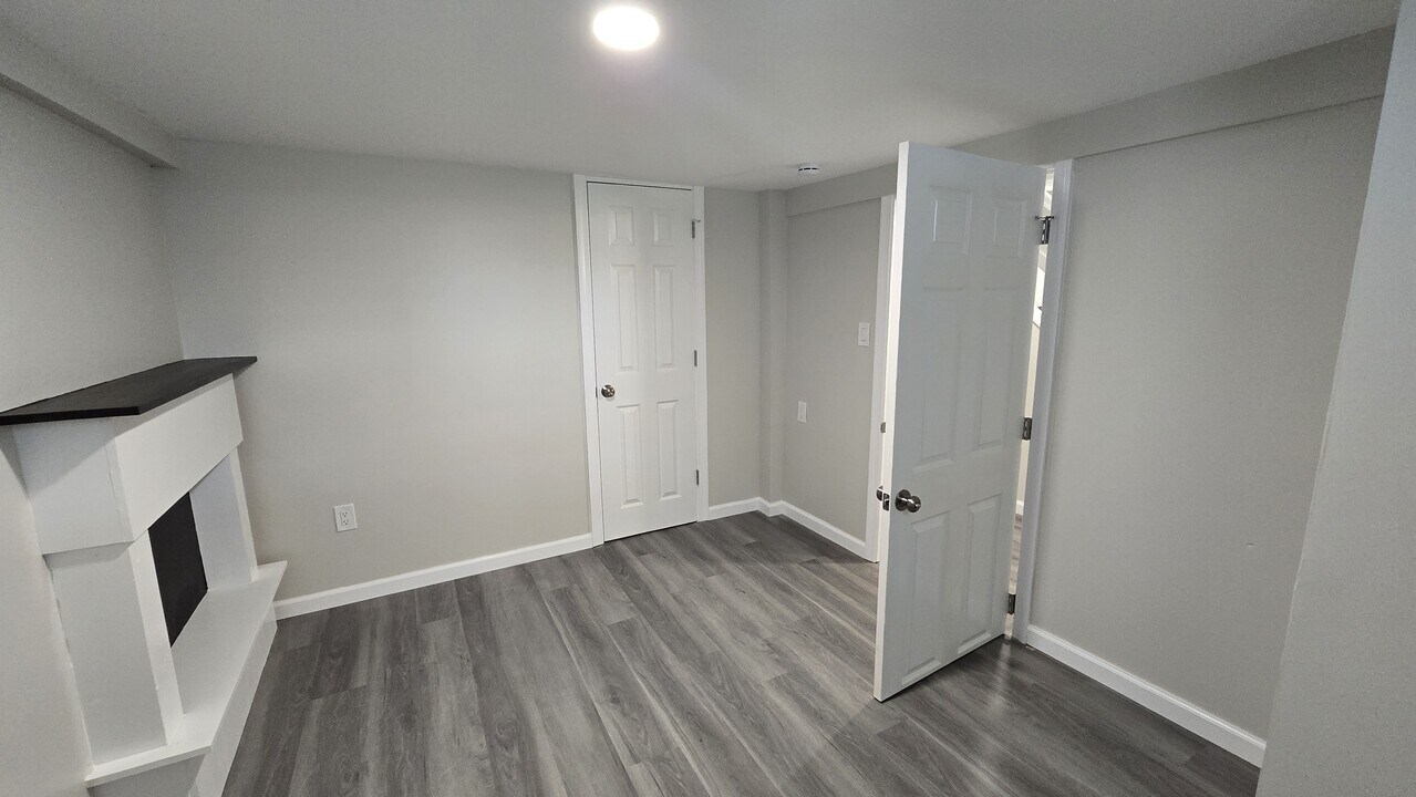 1520 Pembroke St, Unit 1L in Bridgeport, CT - Building Photo