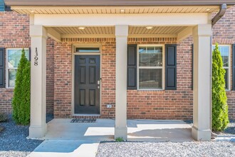 1398 Harlequin Wy in Stockbridge, GA - Building Photo - Building Photo