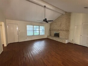 12614 Campos Dr in Houston, TX - Foto de edificio - Building Photo