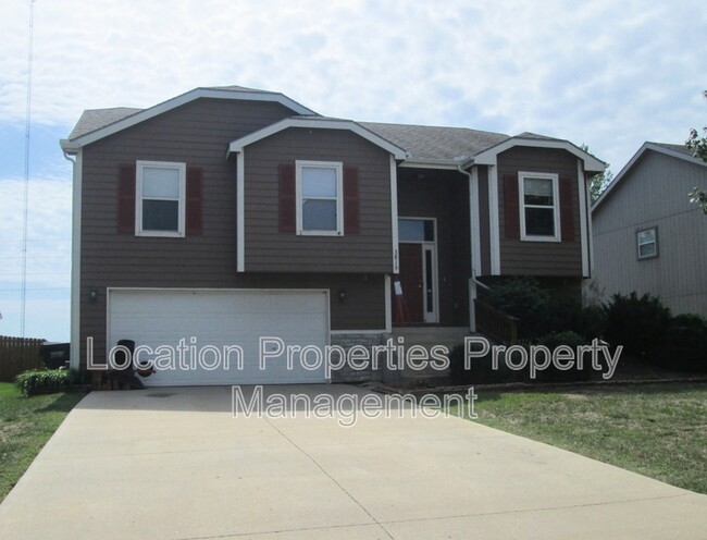 property at 3815 Crossgate Terrace