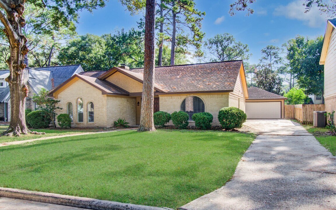 4903 Charade Dr in Houston, TX - Building Photo
