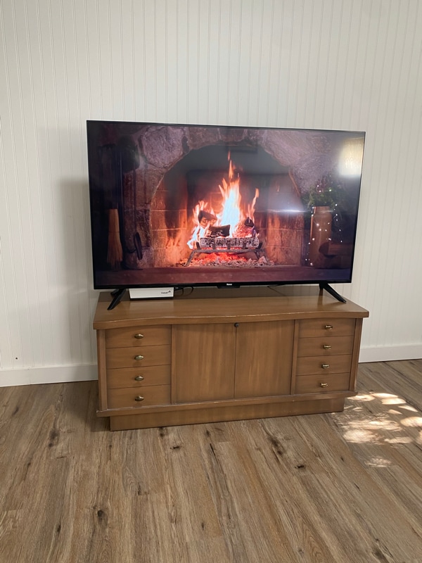 property at 805 1st St NE