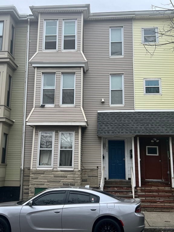 property at 133 Havre St