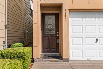 3334 Clearview Villa Way in Houston, TX - Building Photo - Building Photo