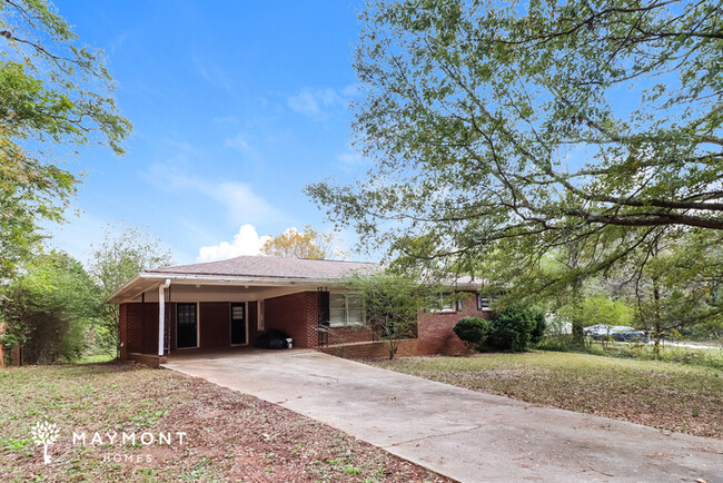 4731 Roberta Cir in Austell, GA - Foto de edificio - Building Photo