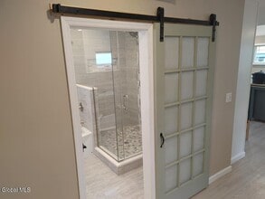 122 N Ferry St in Schenectady, NY - Building Photo - Building Photo