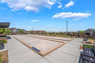 292 Whitney Crst St in Henderson, NV - Building Photo - Building Photo