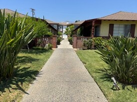 743 Southview Rd, Unit B in Arcadia, CA - Building Photo