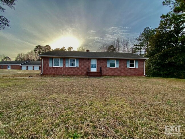 property at 1949 Reedy Creek Rd