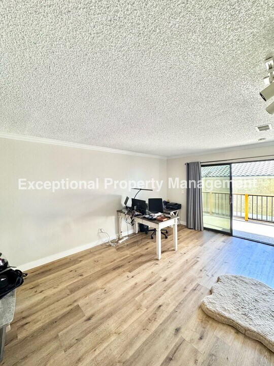 10655 Lemon Ave in Rancho Cucamonga, CA - Building Photo