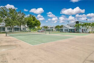 17040 Golfside Cir in Ft. Myers, FL - Building Photo