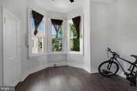 1735 W Oxford St photo'