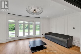 737 Woburn Ave in Toronto, ON - Building Photo - Building Photo