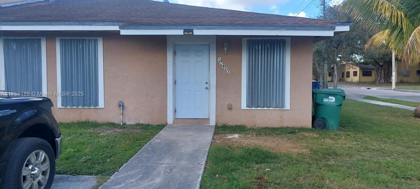 17422 Duval Ave in Miami, FL - Building Photo
