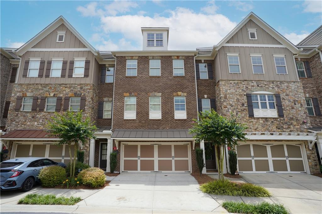 949 Opelousas Way in Sandy Springs, GA - Building Photo