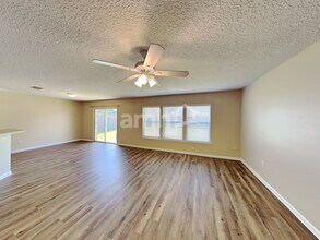 11501 Brian Lakes Dr N in Jacksonville, FL - Building Photo - Building Photo