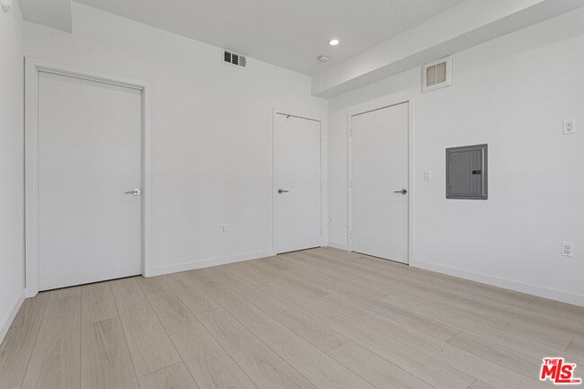 11727 Kiowa Ave in Los Angeles, CA - Building Photo - Building Photo