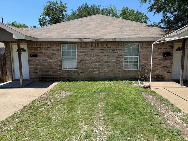 property at 3103 N Crump St