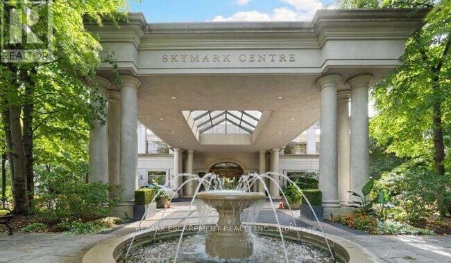 78 Harrison Garden Blvd in Toronto, ON - Building Photo - Building Photo