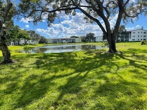 2 Fanshaw Dr in Boca Raton, FL - Building Photo - Building Photo