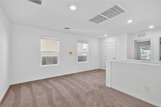 4727 Mystic Quartz Ct in Las Vegas, NV - Building Photo - Building Photo