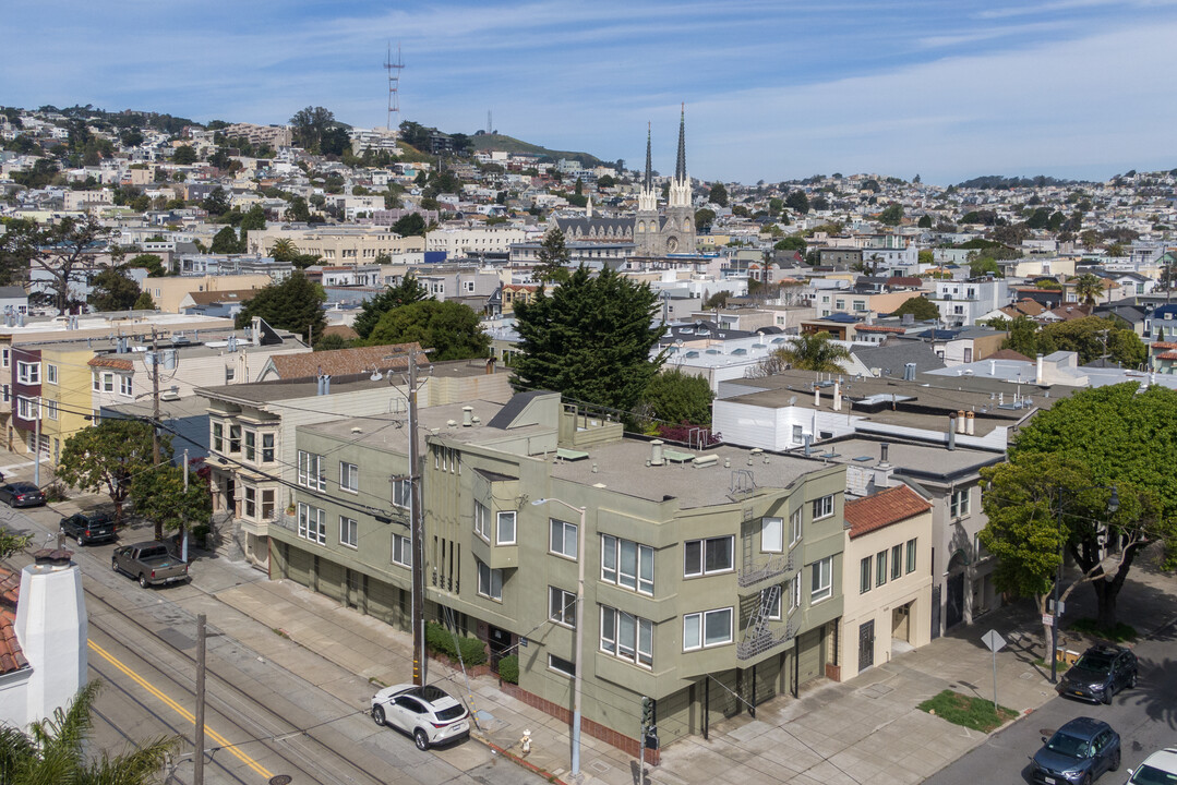 200 30th St in San Francisco, CA - Building Photo