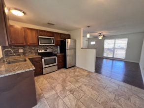 7847 Putnam Cir in New Port Richey, FL - Foto de edificio - Building Photo