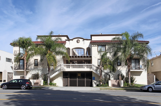 Chatsworth Apartments in Granada Hills, CA - Building Photo - Building Photo