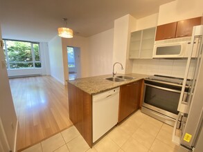 4078 Knight St in Vancouver, BC - Building Photo - Building Photo