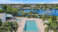 18419 SE Wood Haven Ln in Tequesta, FL - Foto de edificio - Building Photo