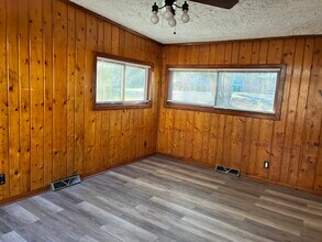 2300 Midvale Ave in Ypsilanti, MI - Building Photo - Building Photo