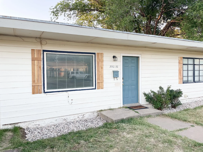 property at 3712 32nd St