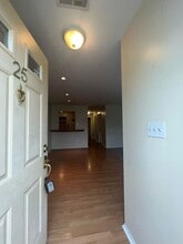 25 Wyndham Pl in Trenton, NJ - Building Photo - Building Photo