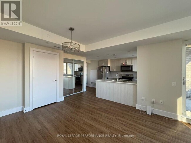 518 Rochester St in Ottawa, ON - Building Photo - Building Photo