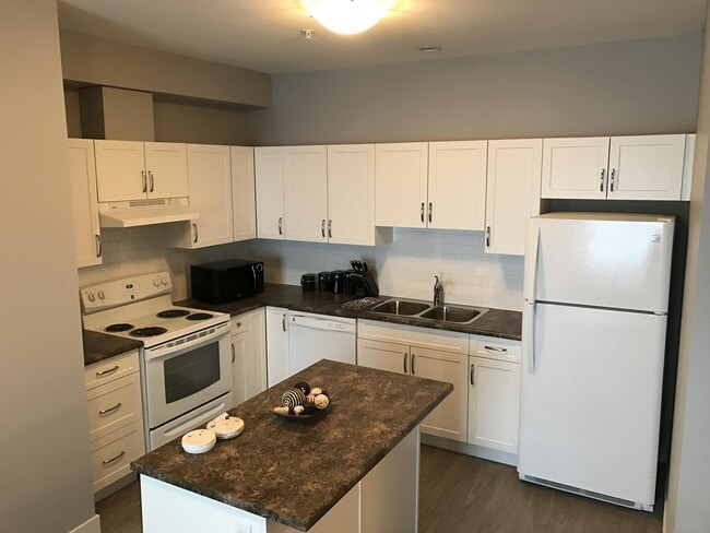property at 10307-10112 112 St