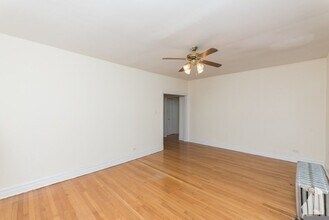 1831 W Foster Ave in Chicago, IL - Building Photo - Building Photo