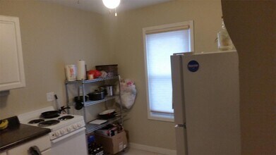 117 N Lucas St in Iowa City, IA - Building Photo - Building Photo